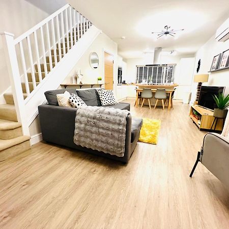 The Duplex Margate With Deck & Living Space Air Conditioning Eksteriør bilde