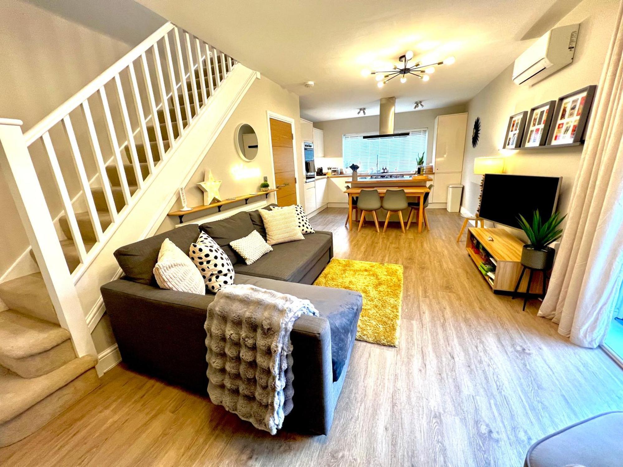 The Duplex Margate With Deck & Living Space Air Conditioning Eksteriør bilde